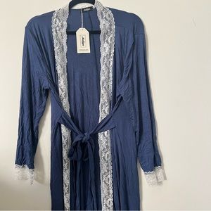 NWT Molliya Maternity Robe Size Medium